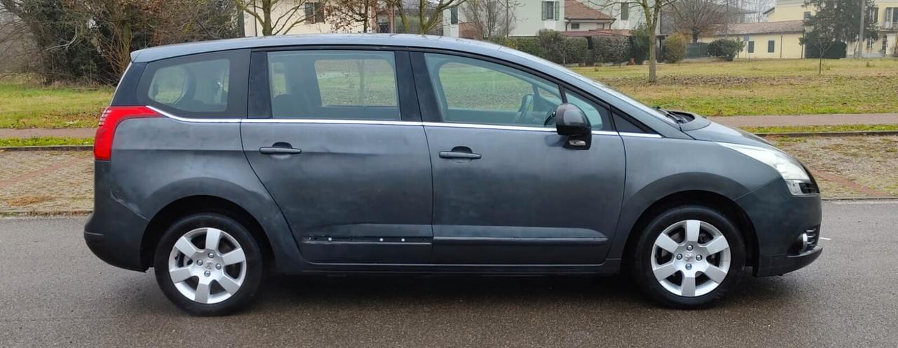 Peugeot 5008 1.6 HDi 112CV Business
