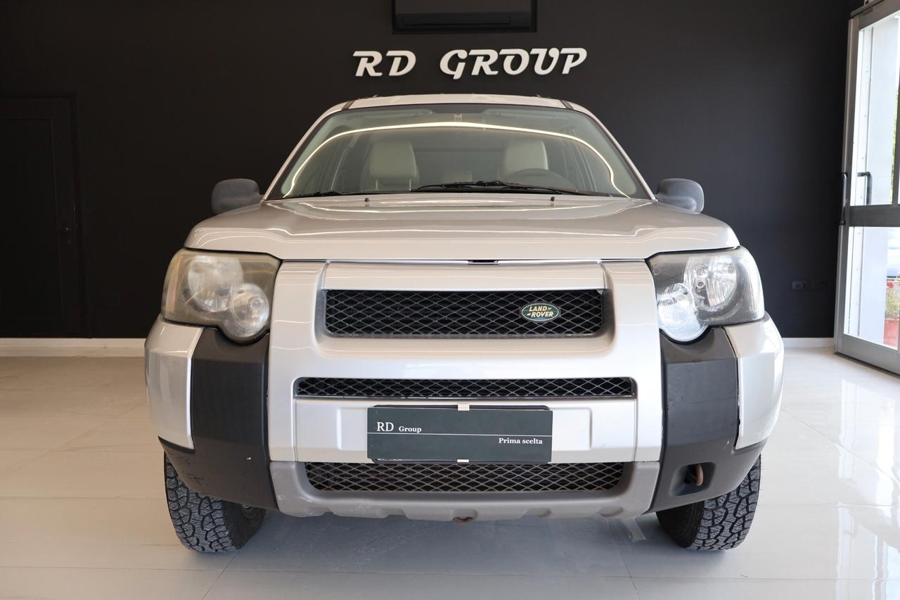 Land Rover Freelander 2.0 td4 3P gancio traino