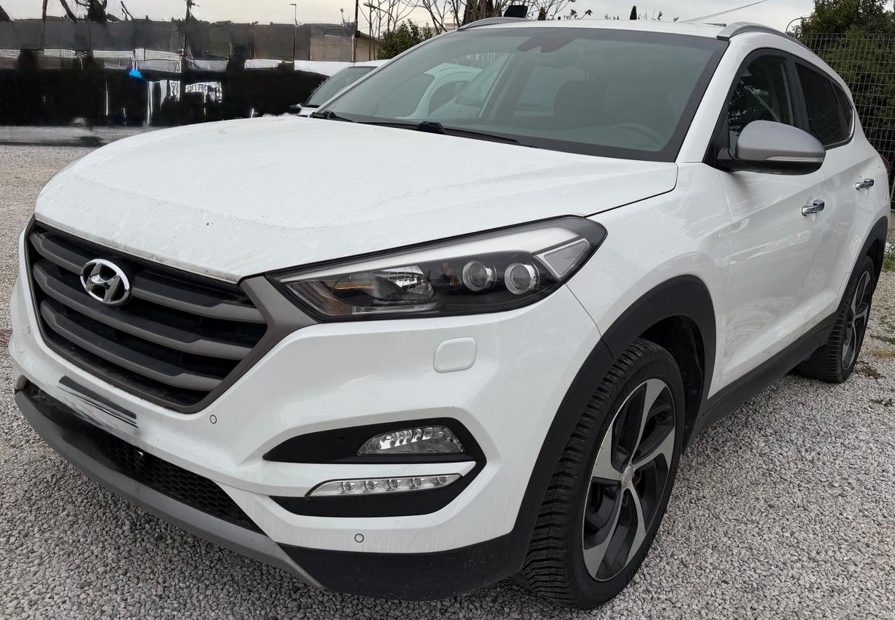 Tucson 1.7 CRDi motore ko Sound Edition Iva esposta