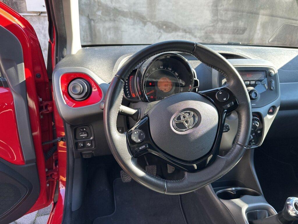 Toyota Aygo 5 Porte 1.0 VVT-i x-play
