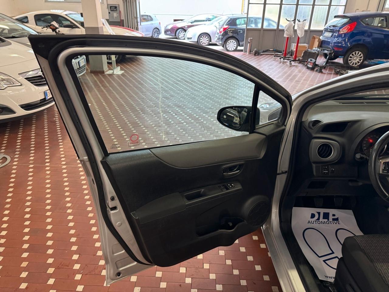 Toyota Yaris 1.0 5 porte Active - UNICO PROPRIETARIO
