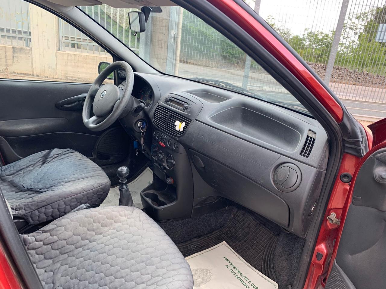 Fiat Punto 1.2 5 porte Active Natural Power