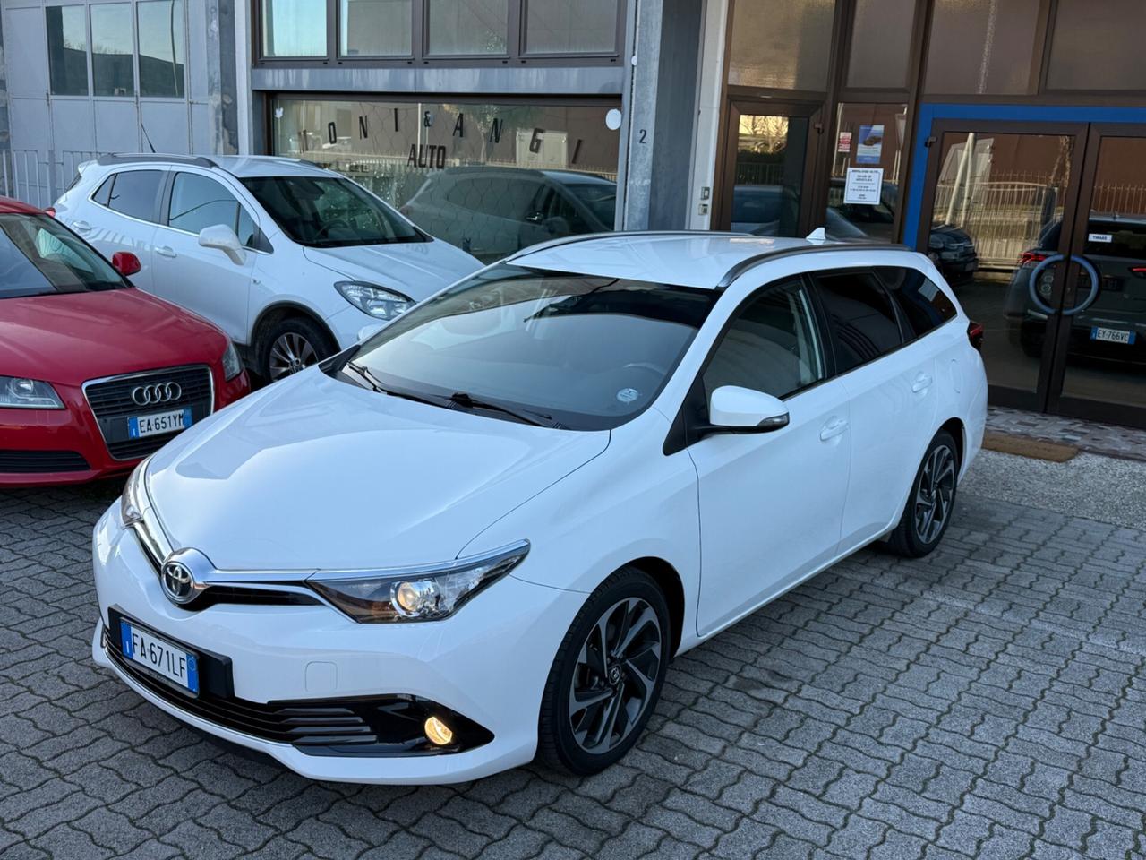 Toyota Auris Neopatentati Touring Sports 1.6 D-4D Lounge