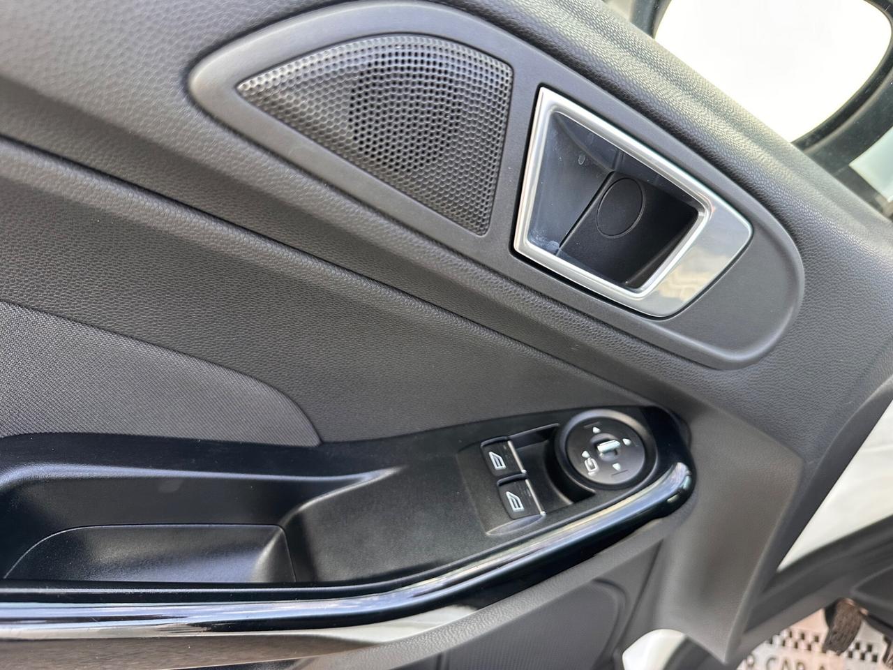 Ford Fiesta 2013 1.4 97CV GPL Titanium Restyling