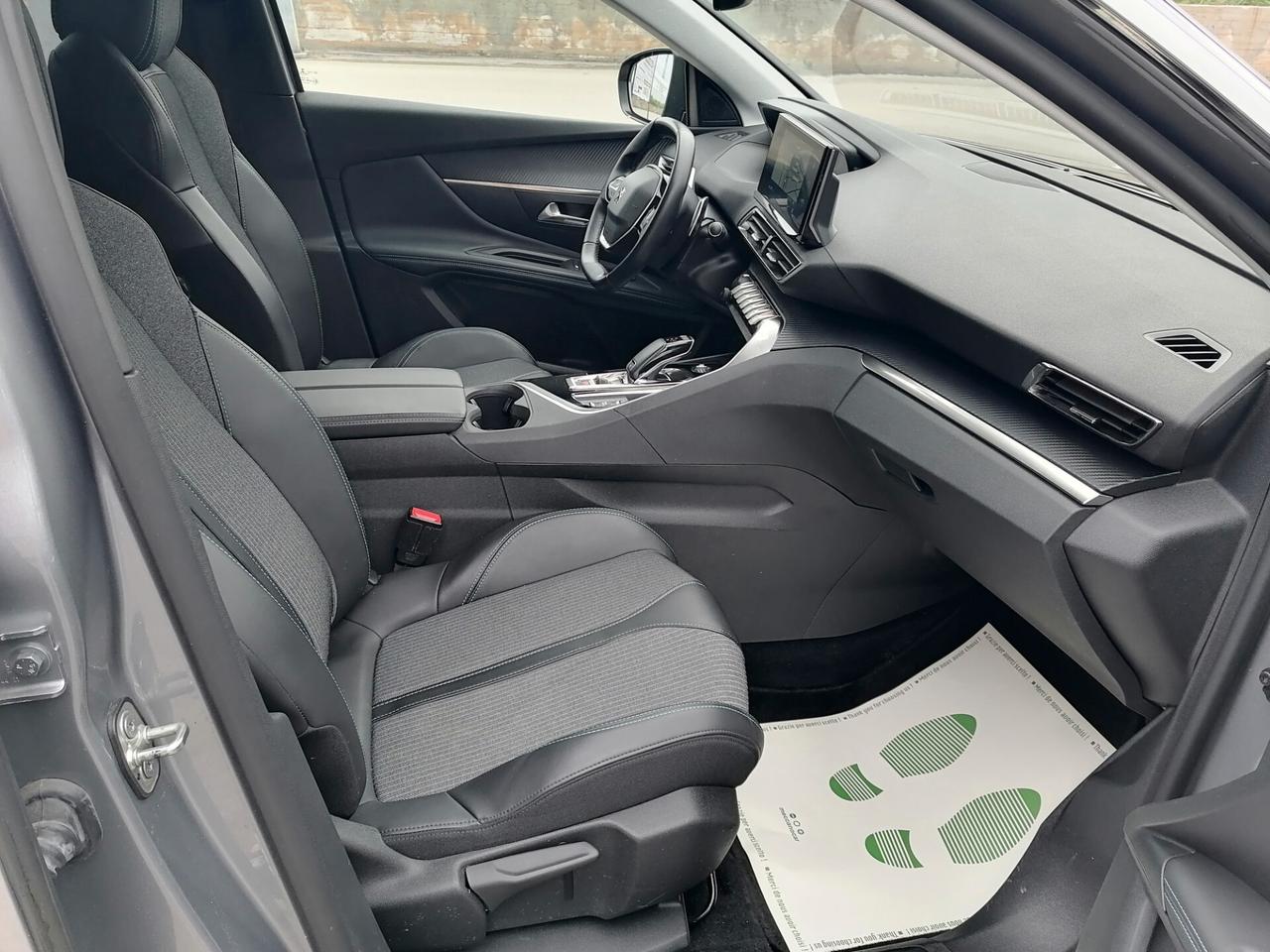 PEUGEOT 3008 ALLURE 1.5 BLUEHDI 130CV FULL LED AUTOMATICA