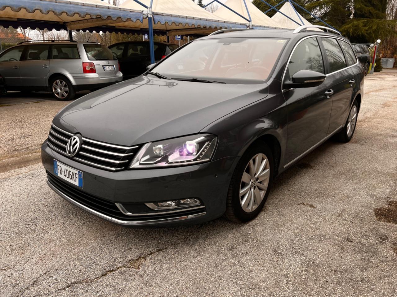 Volkswagen Passat Var. 1.6 TDI Comfortline BM.Tech. FULL OPTIONAL TETTO NAVI LED