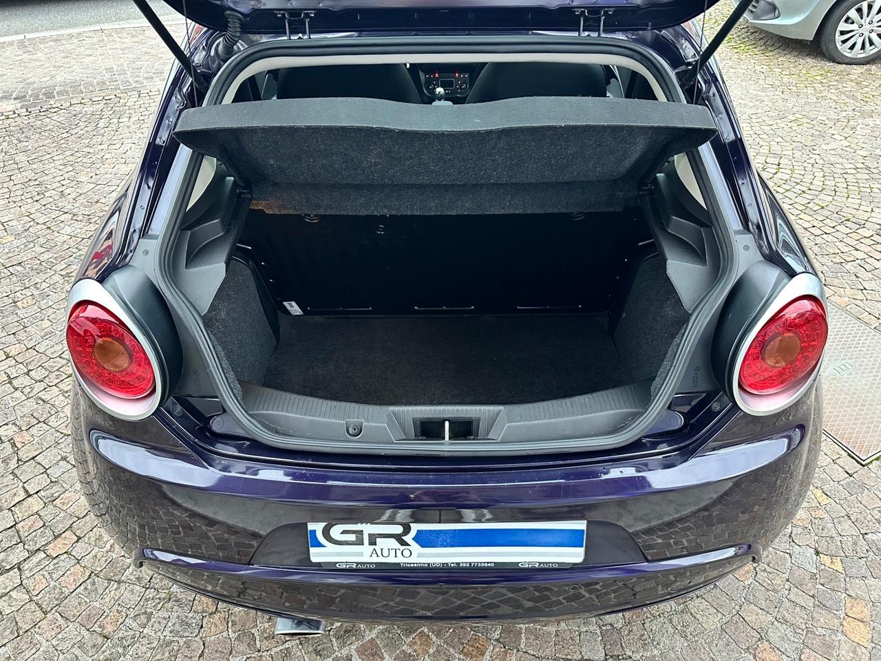 Alfa Romeo MiTo 1.4Bz 78Cv Distinctive - Neopatentati