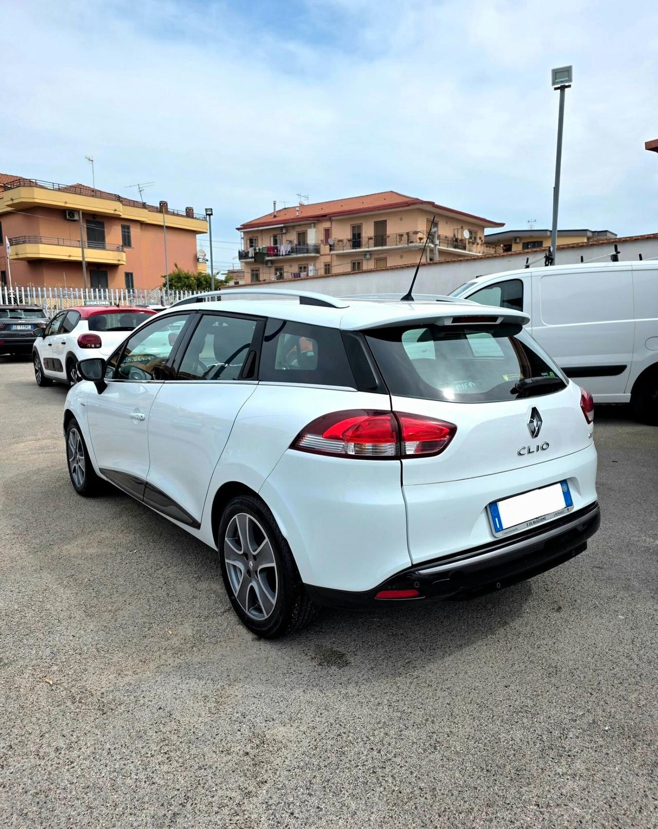 Renault Clio 1.5 dCi 90CV Costume National