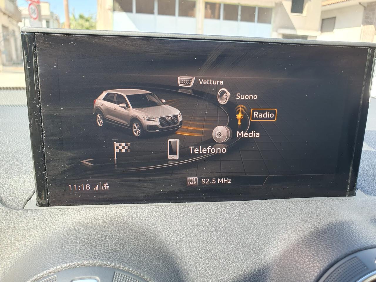 Audi Q2 30 TDI S tronic Business