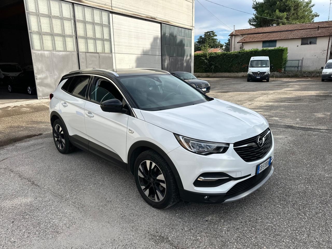 Opel Grandland X 1.5 Possibile Permuta e Finanziamento