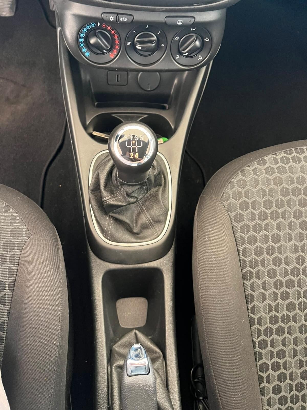 Opel Corsa 1.4 90CV 5 porte Advance