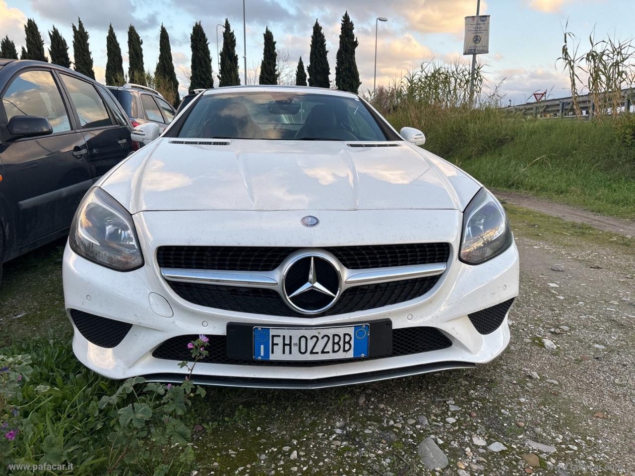 MERCEDES-BENZ SLC 250 d AMG line