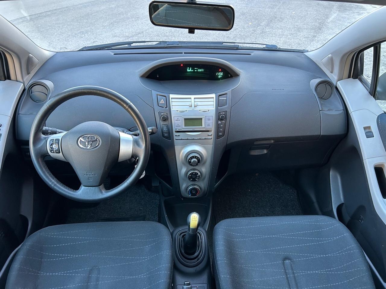 Toyota Yaris 1.3 benz ideale per neo patentati