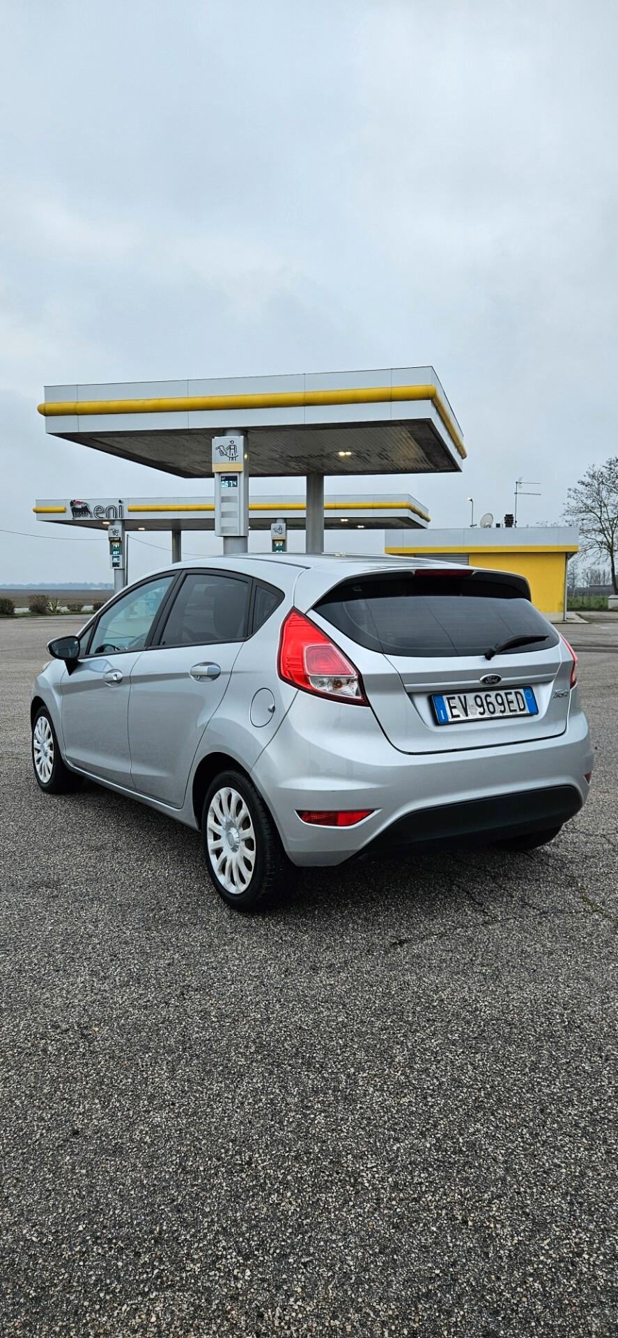Ford Fiesta 1.5 TDCi 75CV 5 porte Titanium