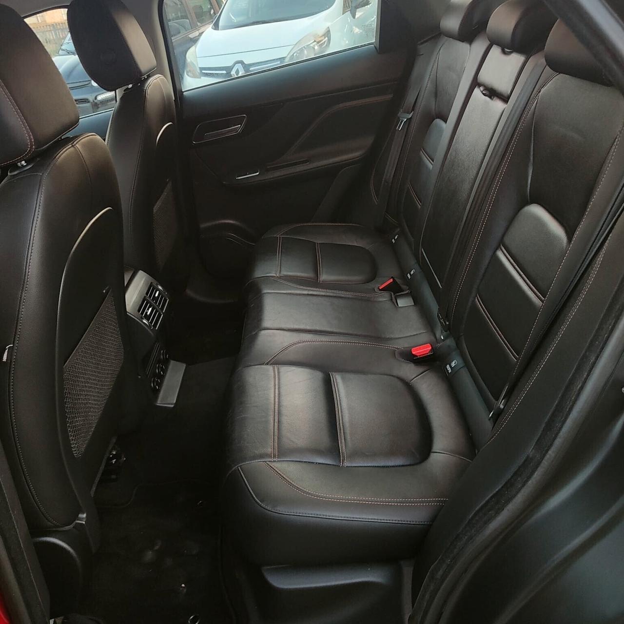 Jaguar F-Pace 2.0 D 180 CV AWD aut. Prestige