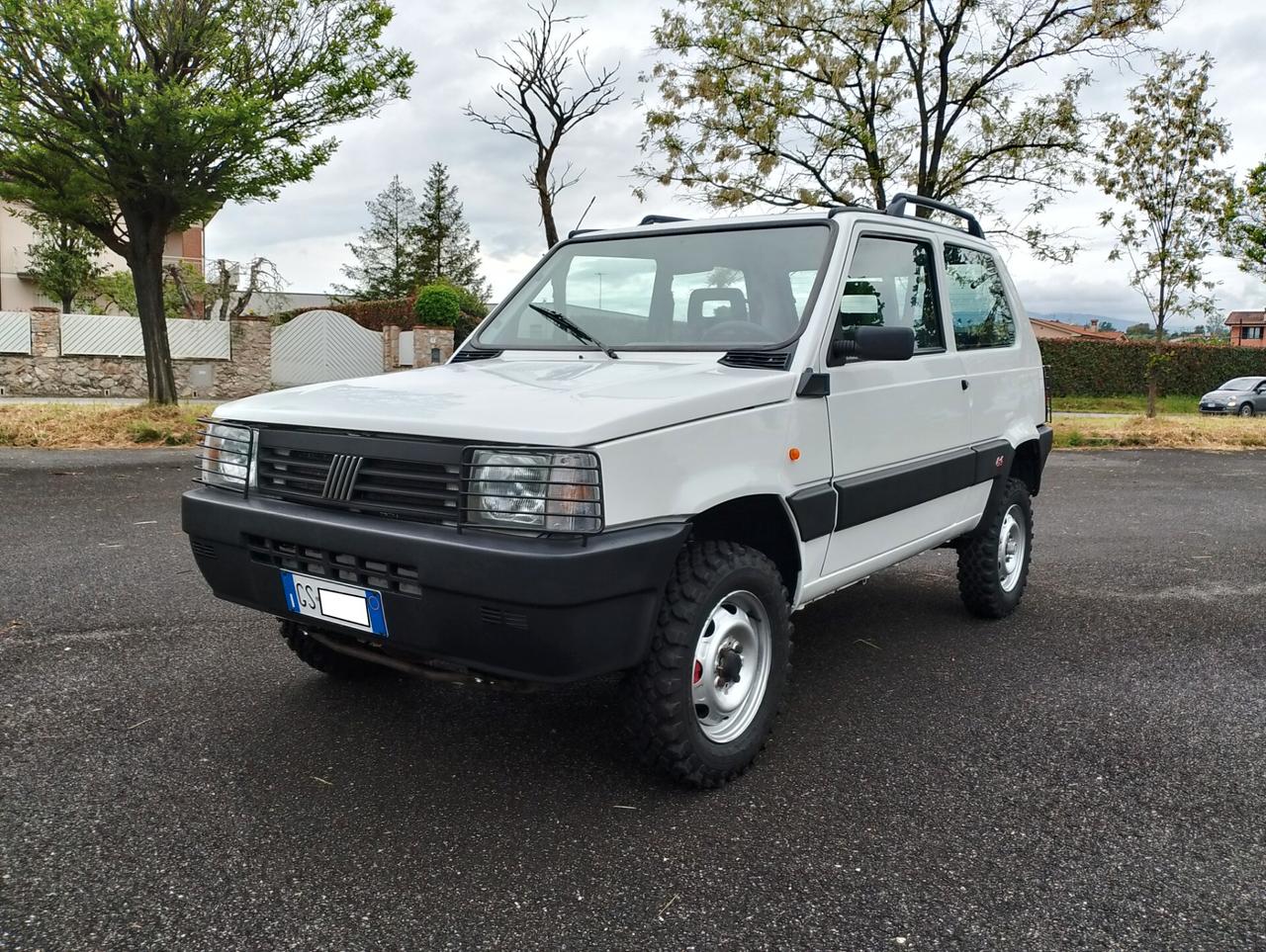 Fiat Panda 1100 i.e. cat 4x4 Climbing