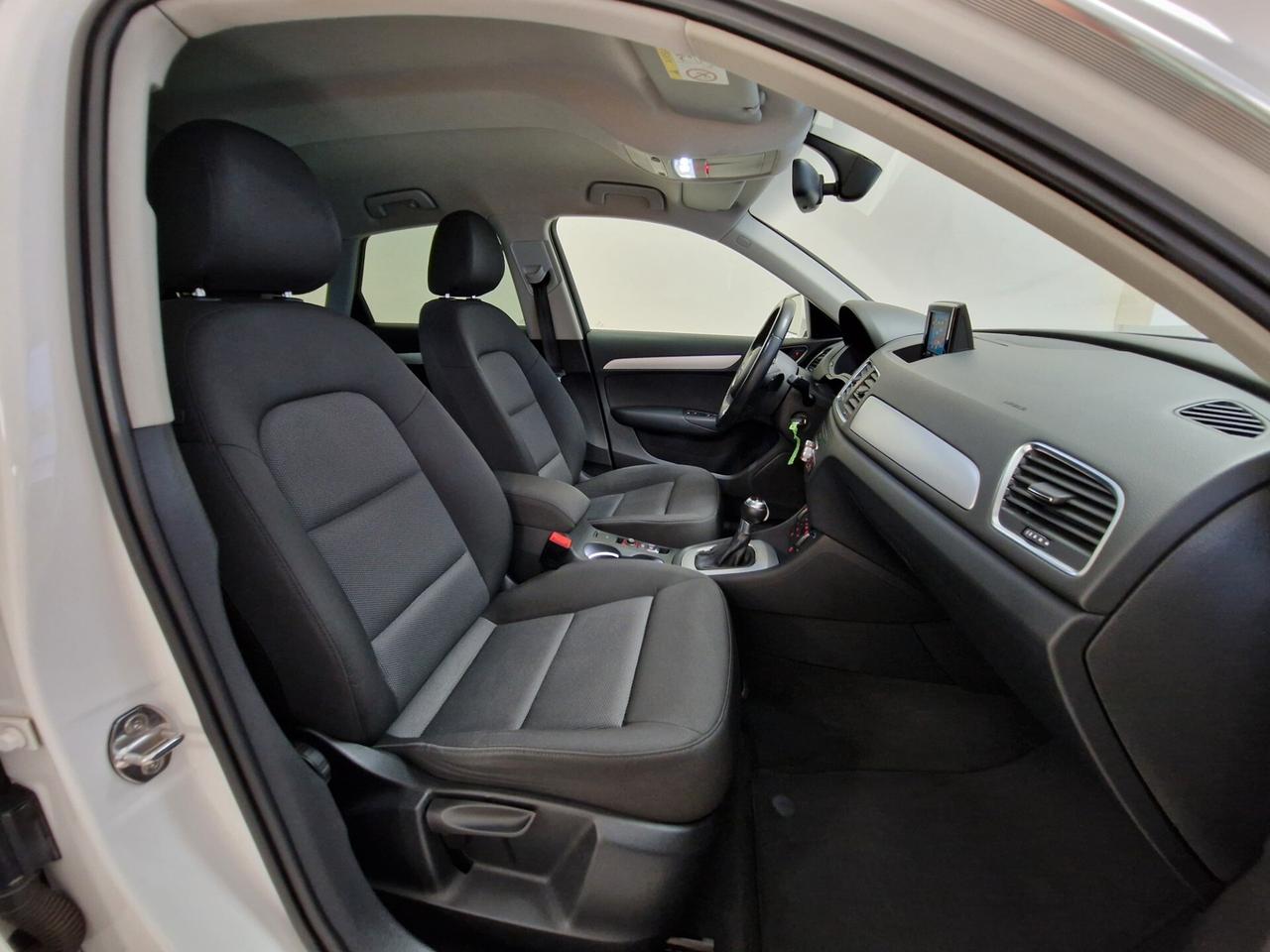 Audi Q3 2.0 TDI 120 CV S tronic S LINE