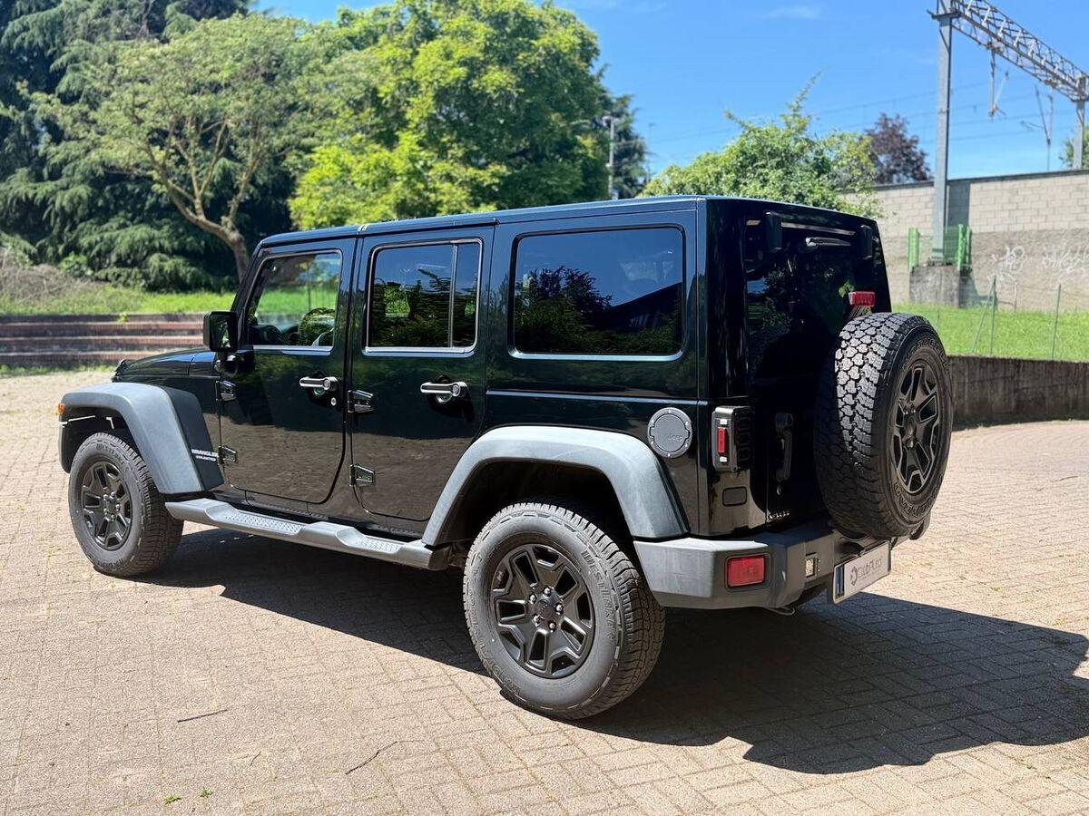 Jeep Wrangler Unlimited 2.8 crd Sahara auto