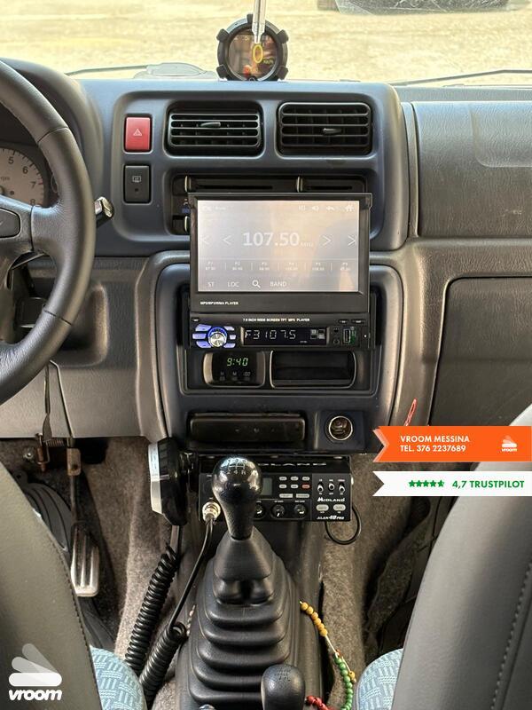 SUZUKI Jimny 3ª serie Jimny 1.3i 16V cat 4WD JLX