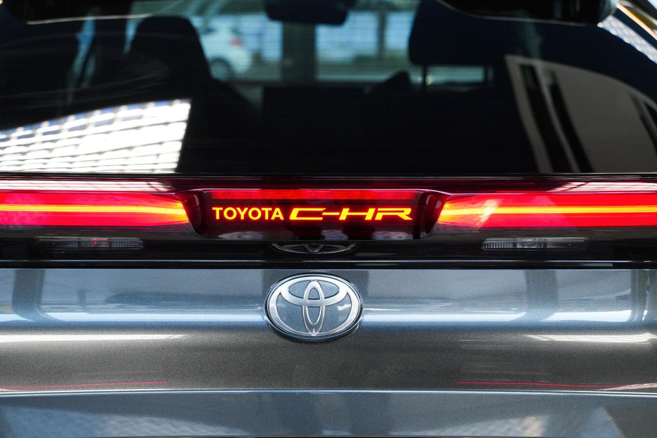 Toyota C-HR 1.8 HV Trend