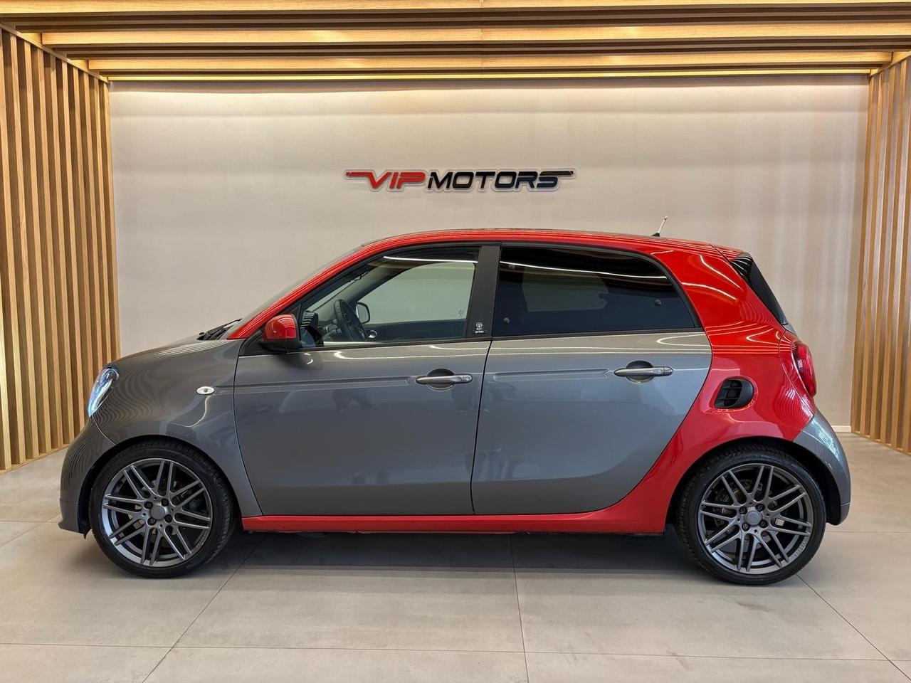 SMART FORFOUR 1.0 ALLESTIM BRABUS PELLE FULL UNICO PROPRIETARIO