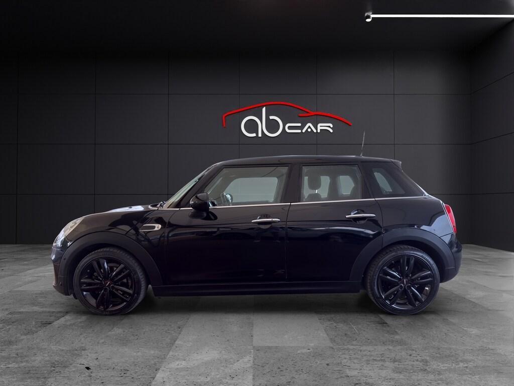 Mini Cooper D 1.5 D Cooper D Boost Auto