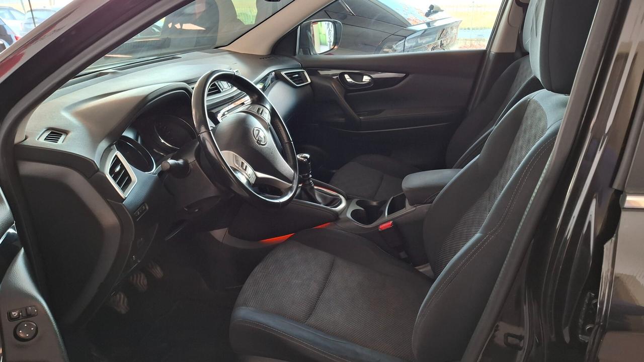 Nissan Qashqai 1.5 dCi N-Connecta