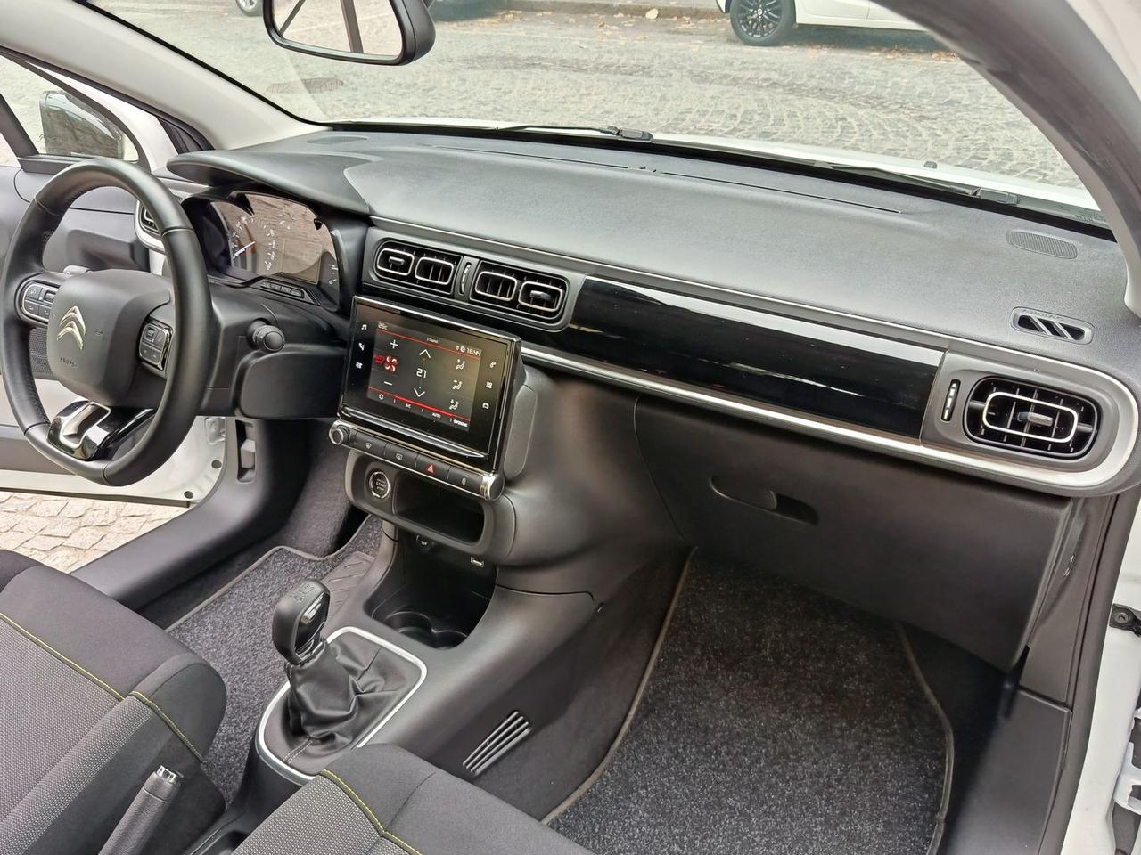 Citroen C3 1.2 PureTech 82 Shine #6840