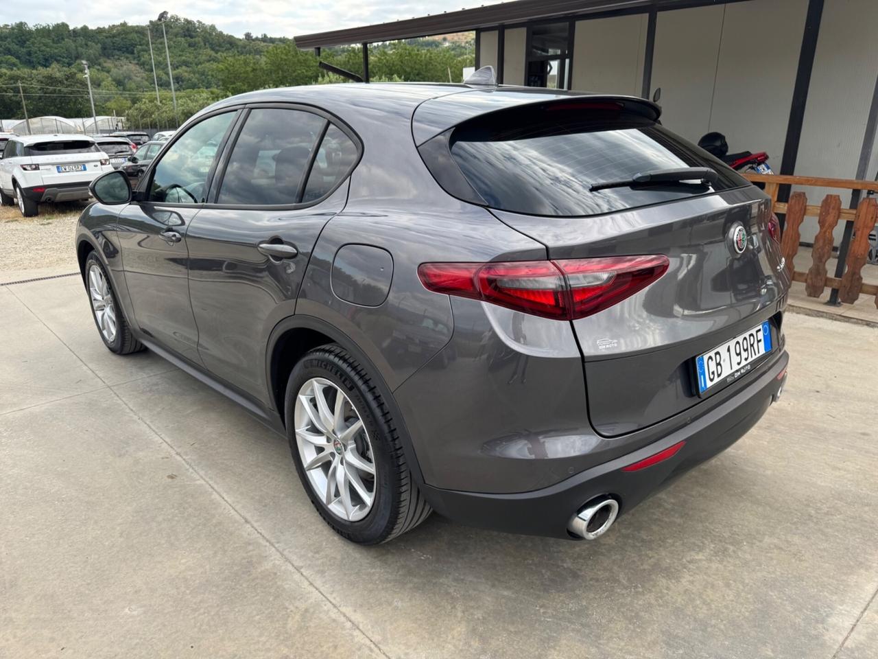 Alfa Romeo Stelvio 2.2 Turbodiesel 160 CV AT8 RWD