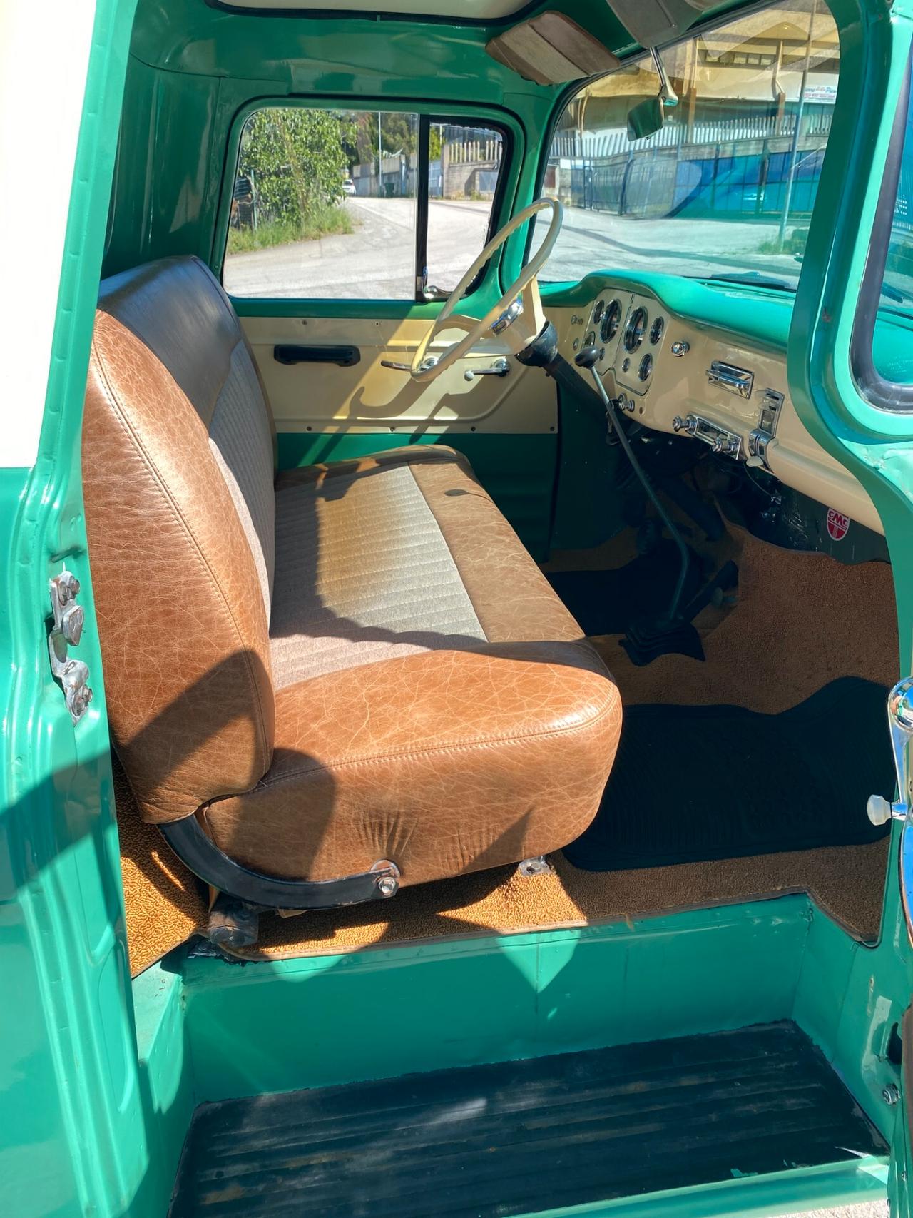 GMC 100 PICK UP