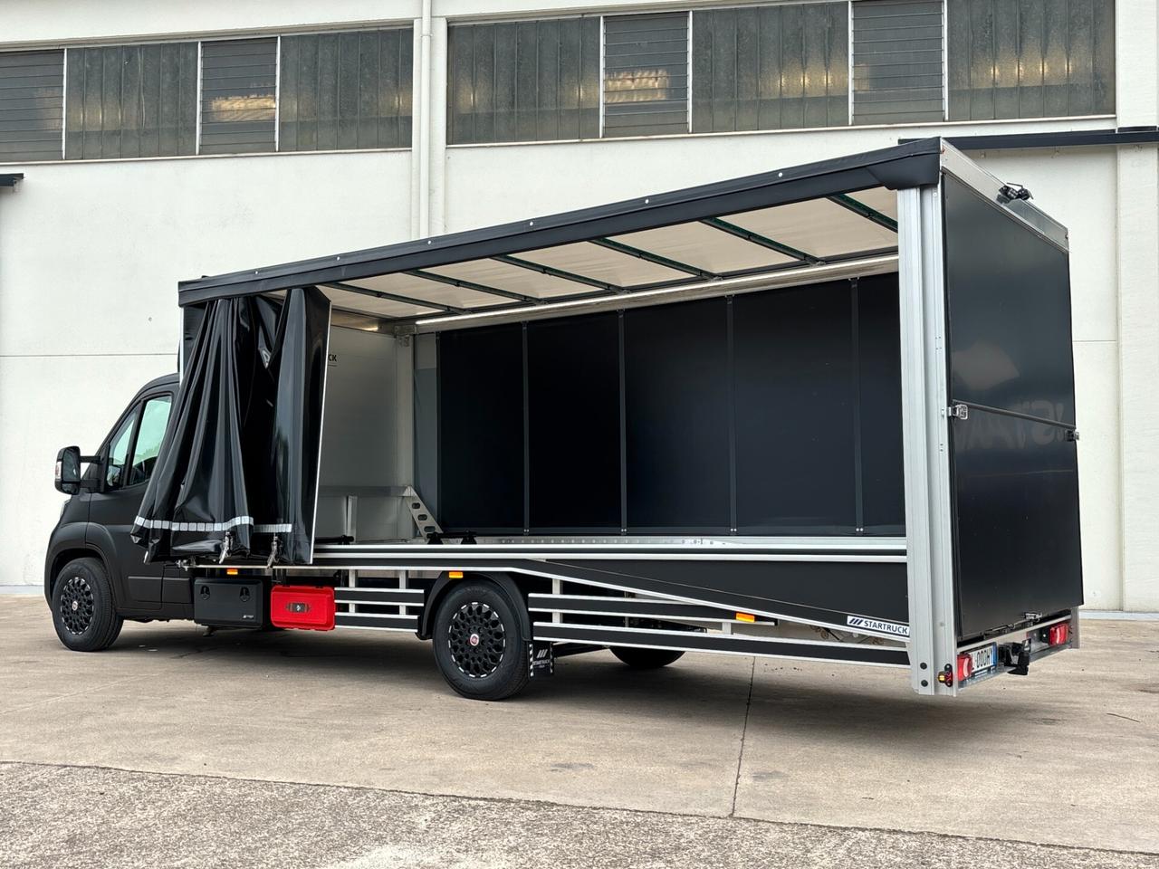 Allestimento trasporto auto coperto carroattrezzi