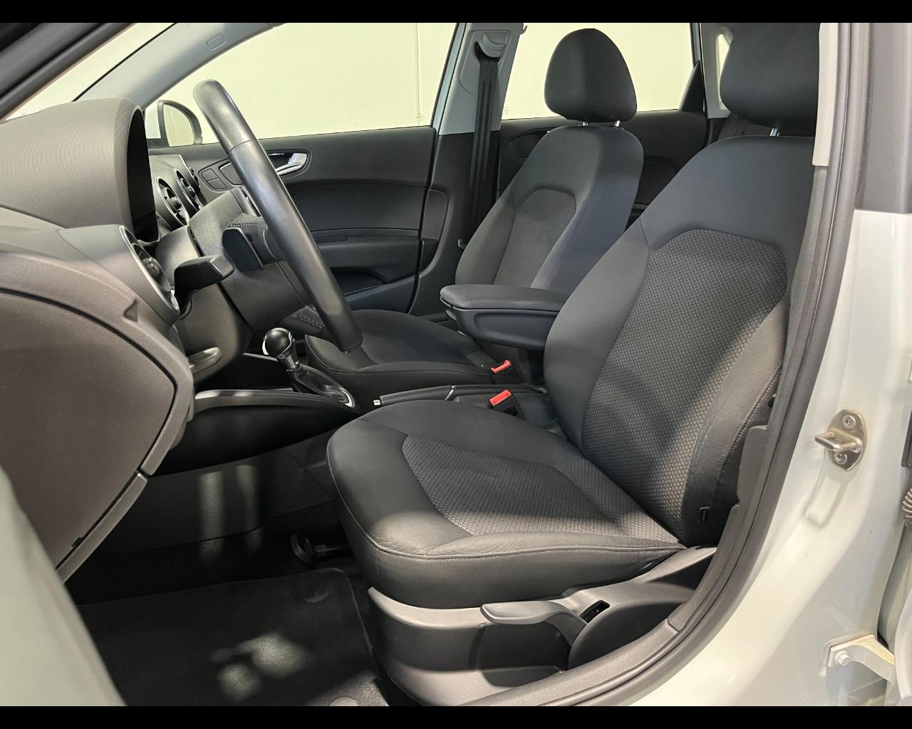 AUDI A1 SPORTBACK 1.4 TDI S-TRONIC METAL PLUS