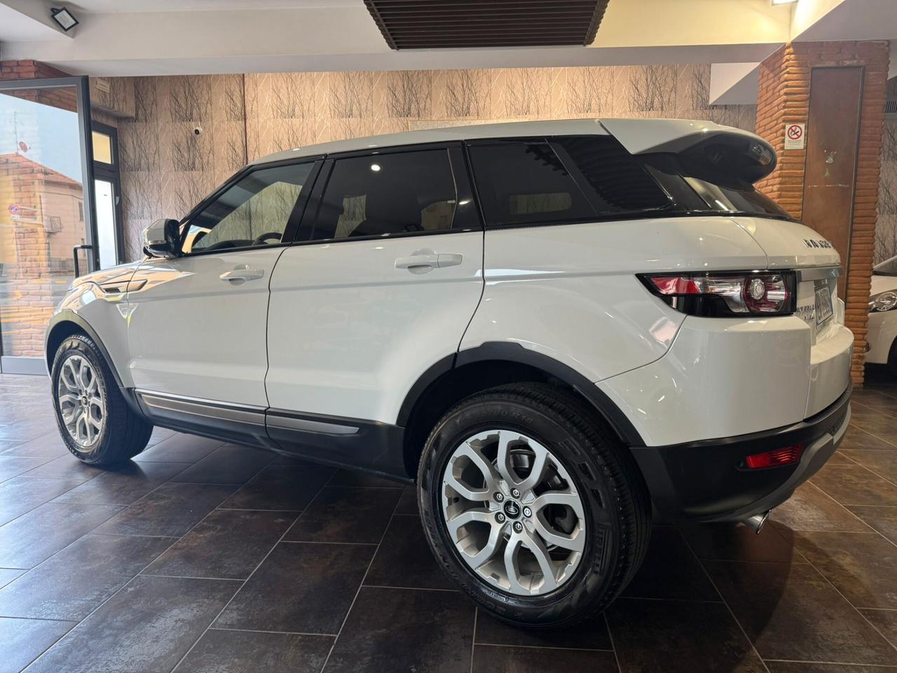 Land Rover Range Evoque 2.2 TD4 5p. Prestige