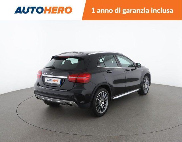 MERCEDES-BENZ GLA 220 d Automatic Premium