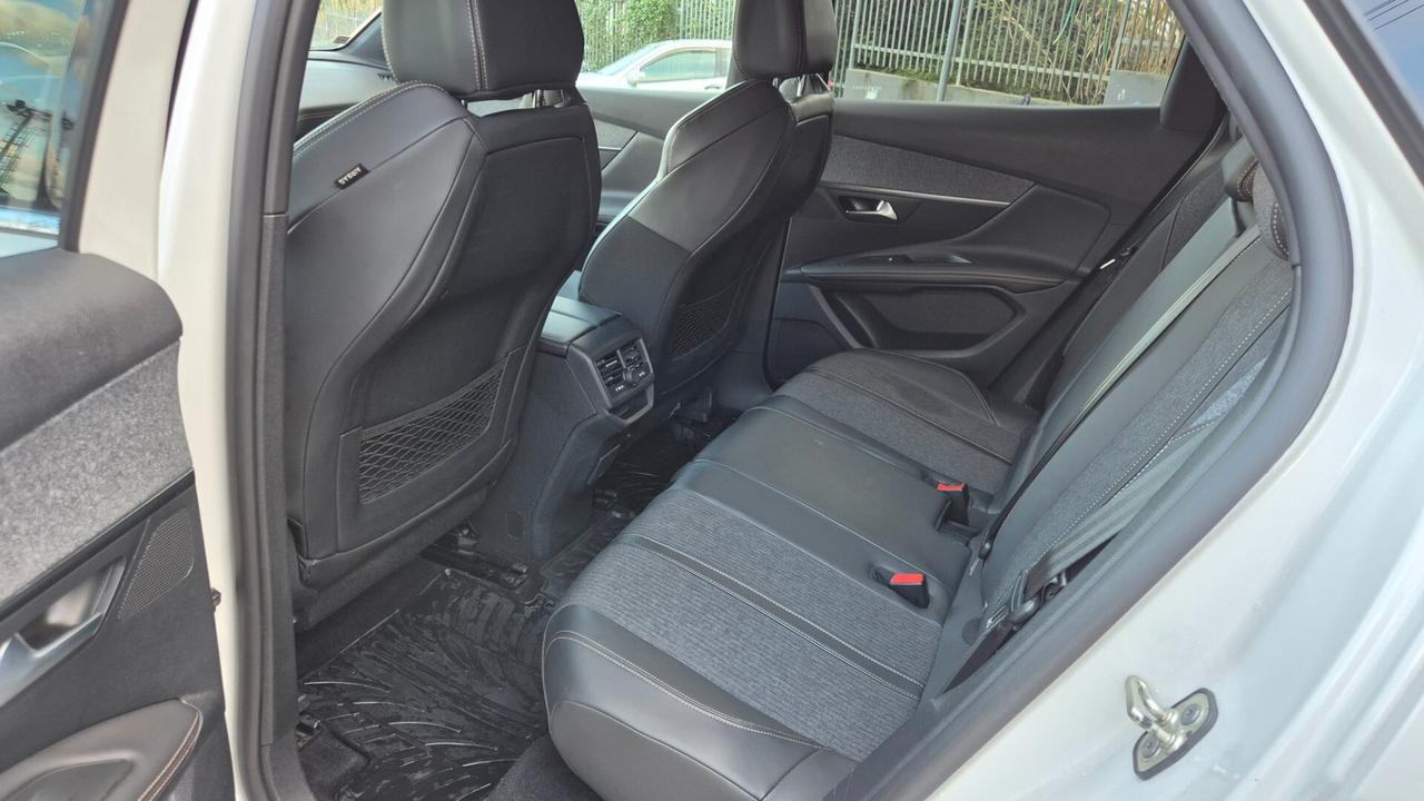 Peugeot 3008 BlueHDi 130 S&S EAT8 GT Line