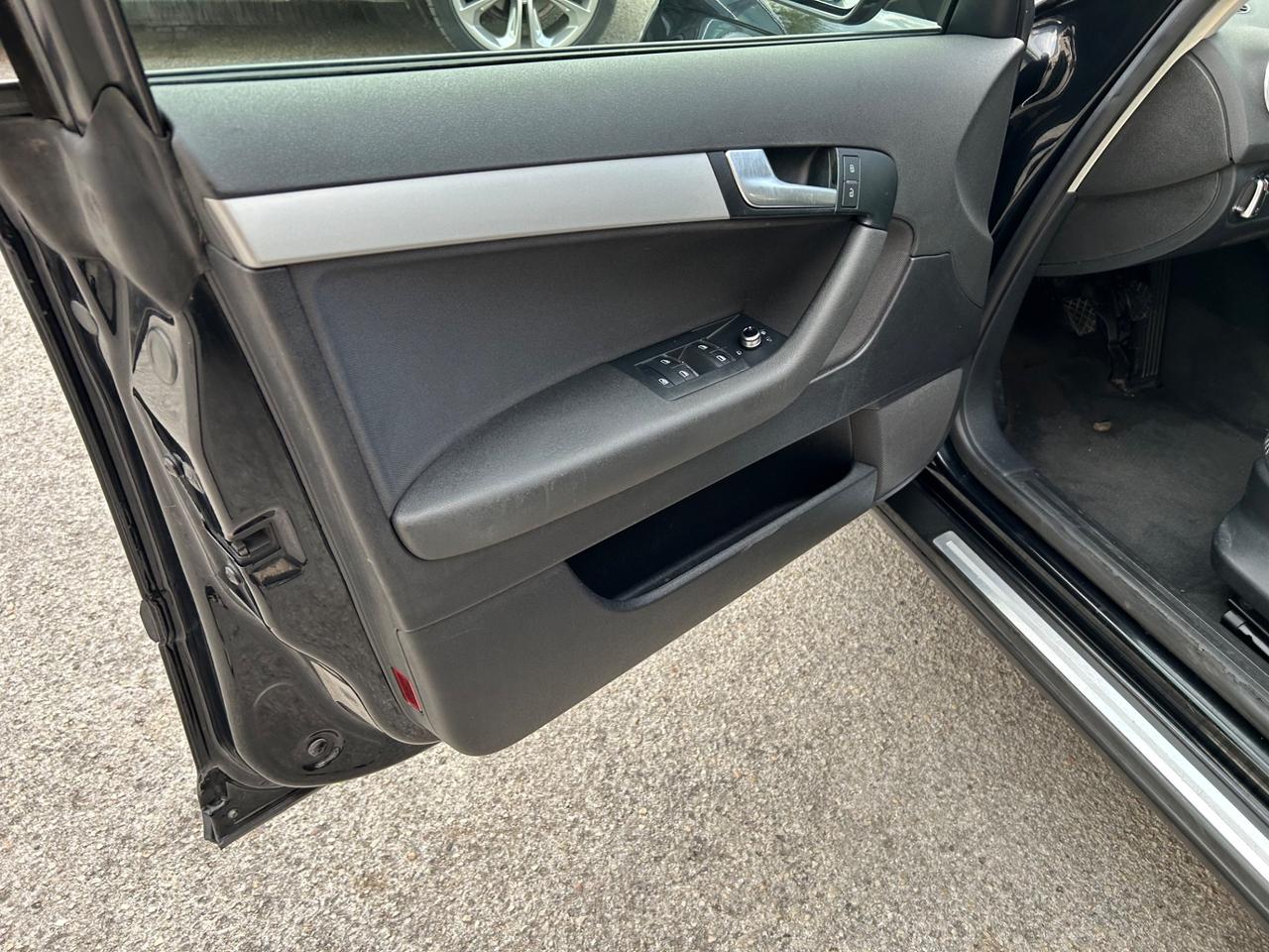 Audi A3 SPB 1.6 TDI 105 CV CR Ambiente Euro5