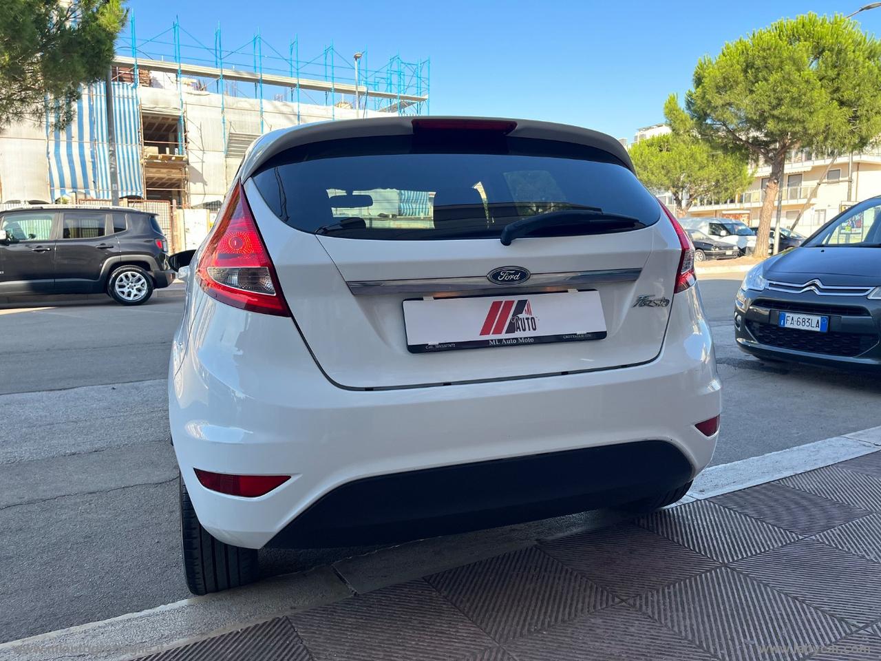 FORD Fiesta 1.2 82 CV 5p. Titanium