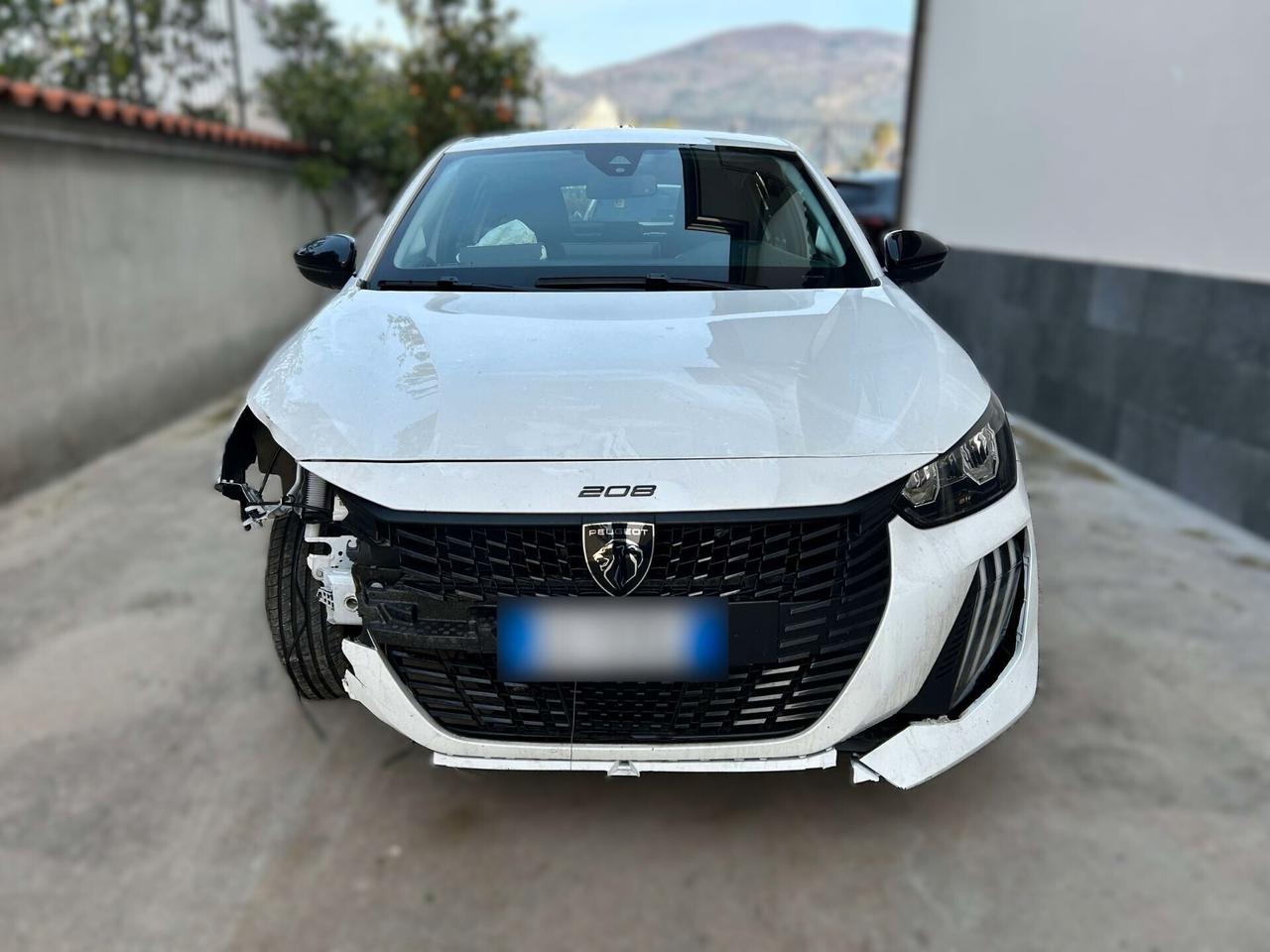Peugeot 208 1.2 Benzina 75CV - 2025 Incidentata