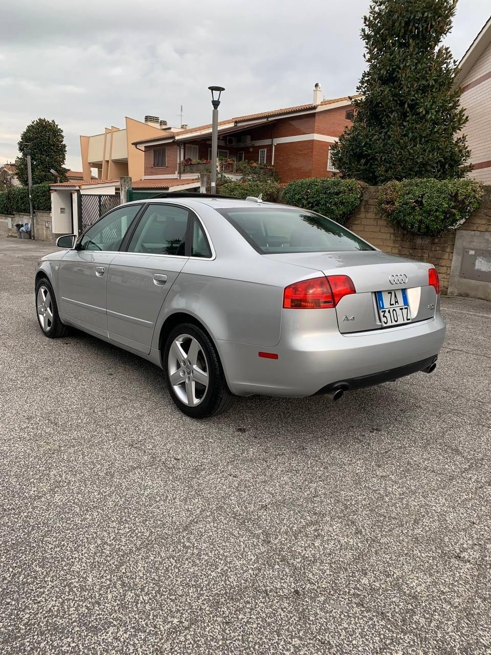 Audi A4 2.0 16V TFSI quattro