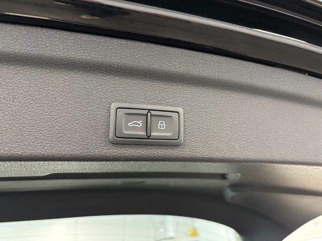 AUDI Q3 SPB Sportback 4x4 Quattro S Line S Tronic 35 TDI