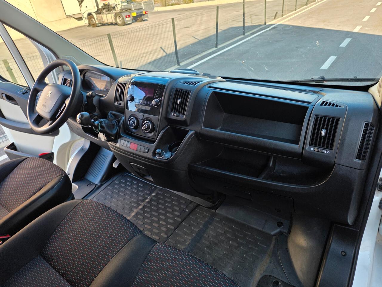 Peugeot Boxer 2.0 BlueHDi/130CV FAP Premium