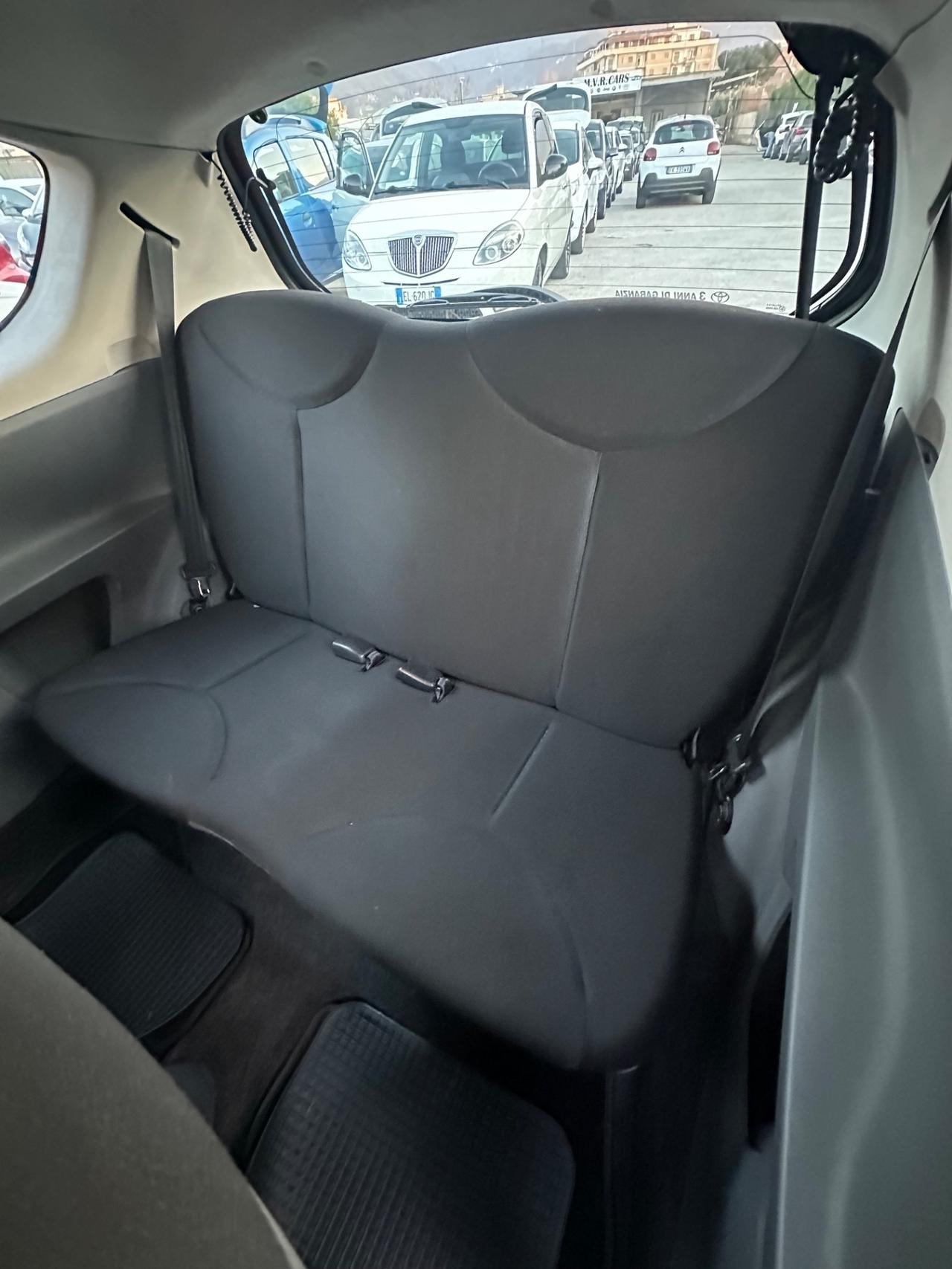 Toyota Aygo 1.0 12V VVT-i 3 porte