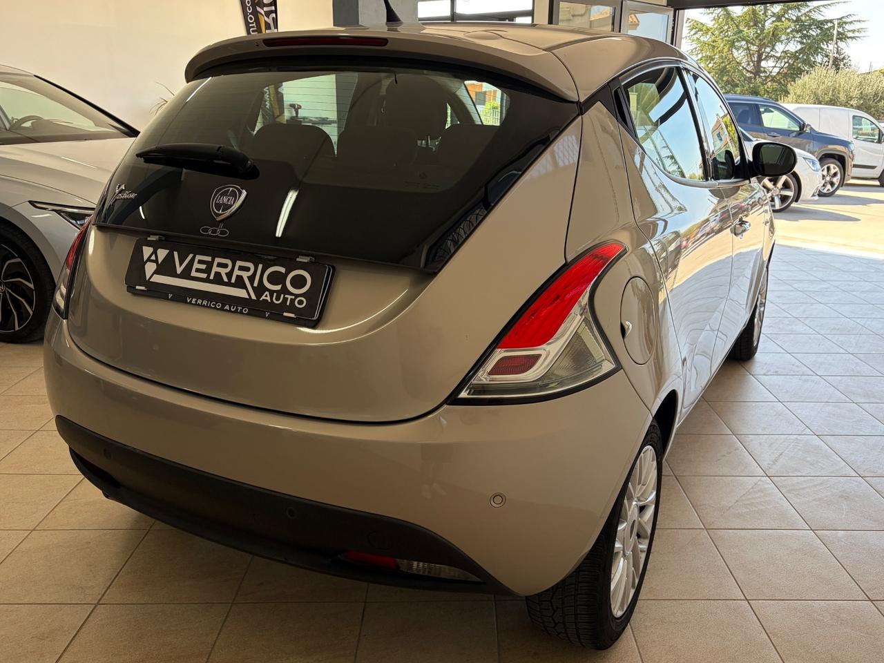 Lancia Ypsilon 1.2 69 CV 5 porte Elle