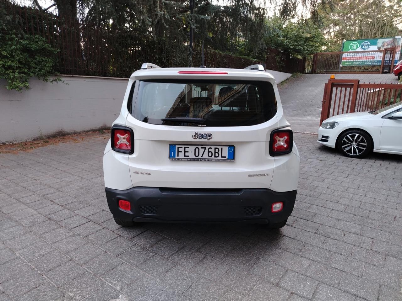 Jeep Renegade 2.0 Mjt 4WD Active Drive Sport