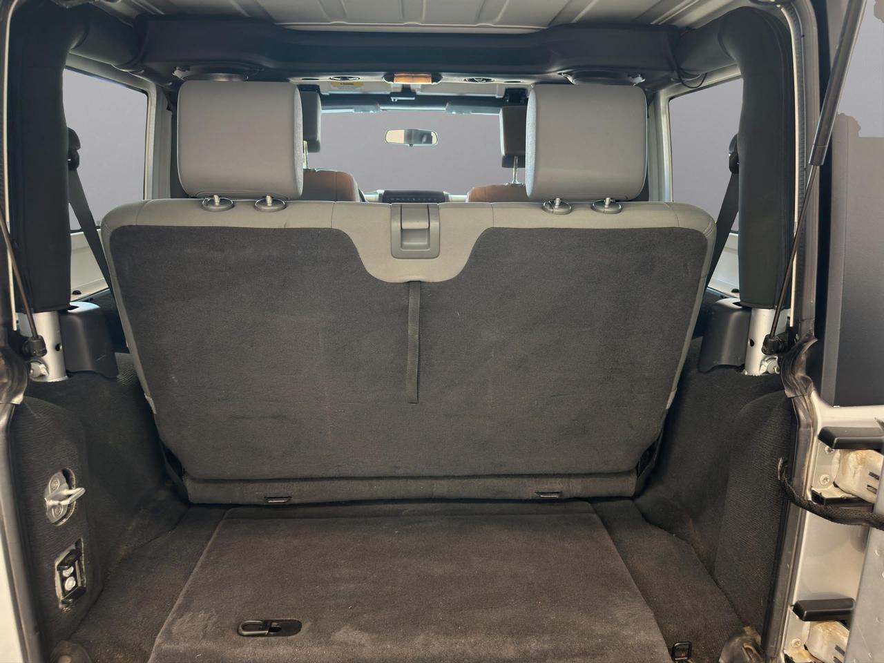 Jeep Wrangler 3p 2.8 crd SPORT dpf