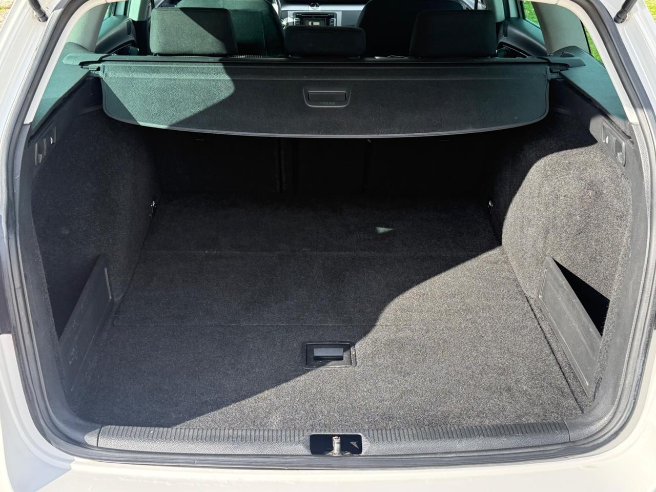 Volkswagen Passat Variant 2.0 TDI DSG **Motore nuovo**