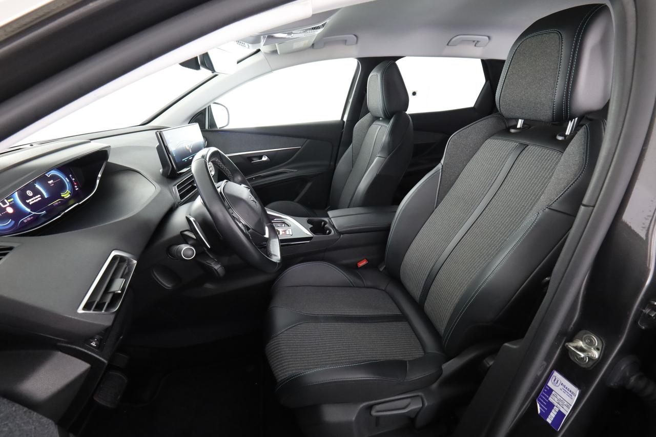 PEUGEOT 3008 2ª serie 3008 Hybrid 225 e-EAT8 Allure