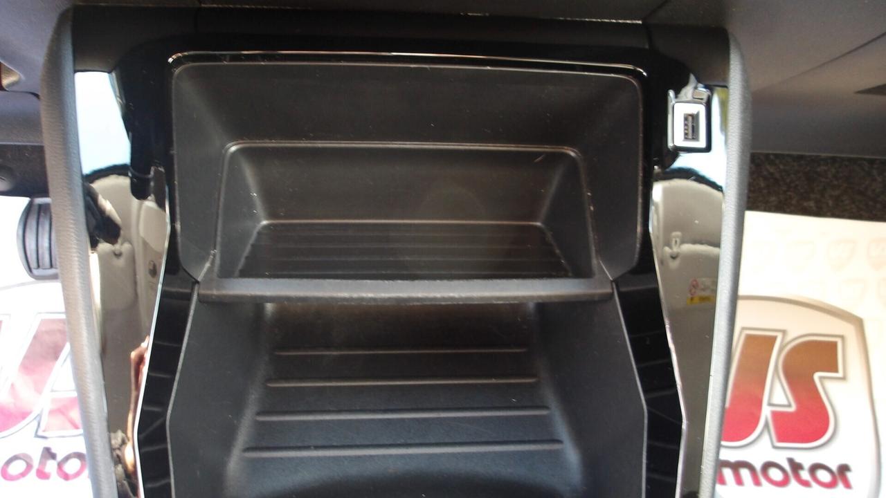 PEUGEOT 208 1.2 BENZ-PREZZO PROMO!