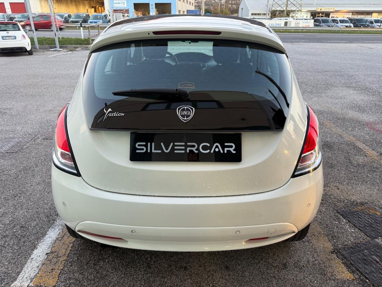 Lancia Ypsilon 1.3 MJT