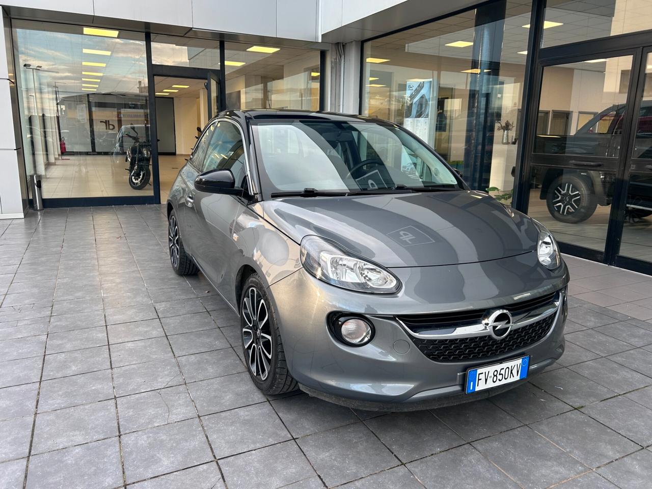 Opel Adam 1.4 87 CV GPL Tech Jam